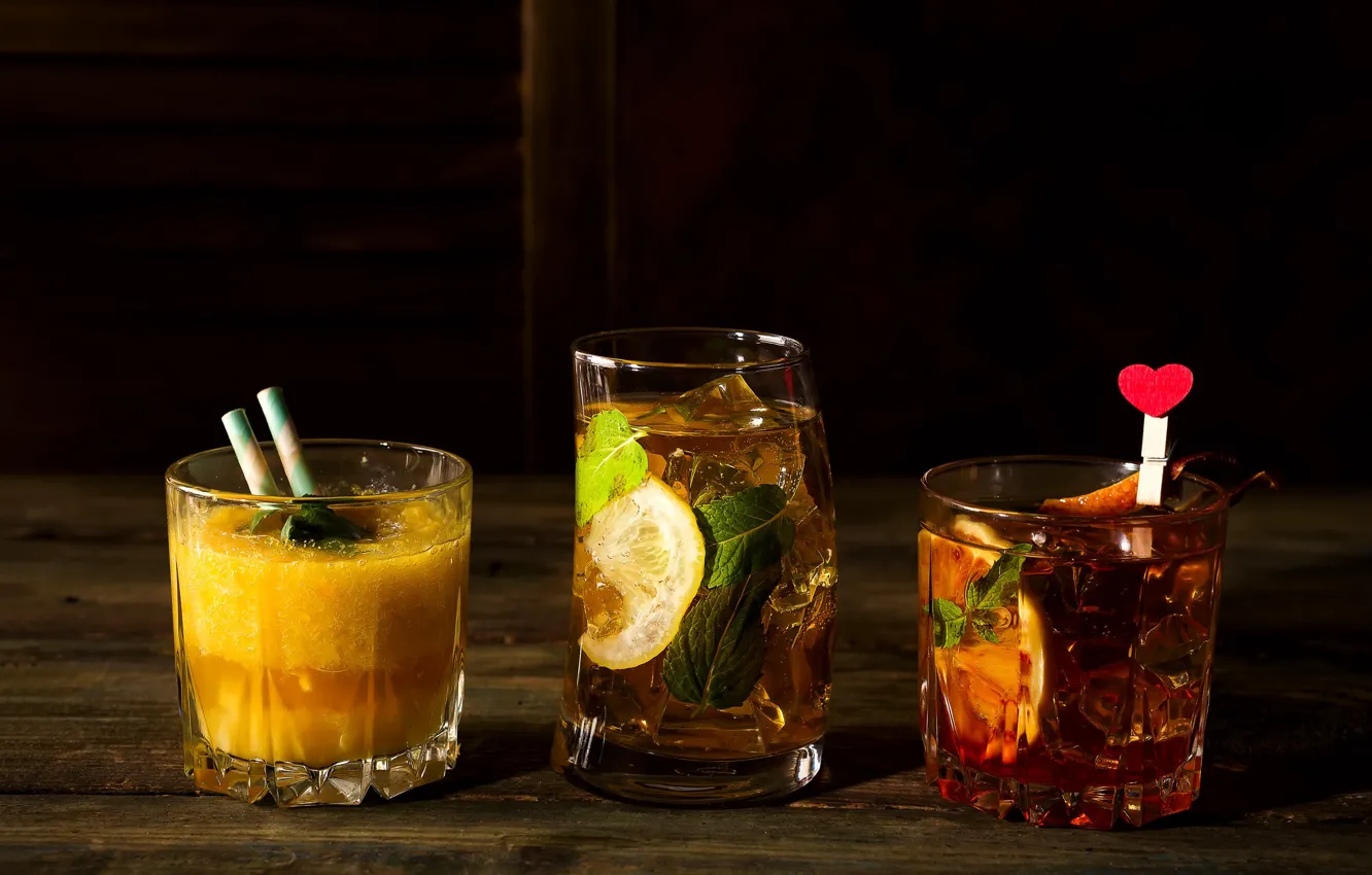 Photo wallpaper alcohol, glasses, cocktails
