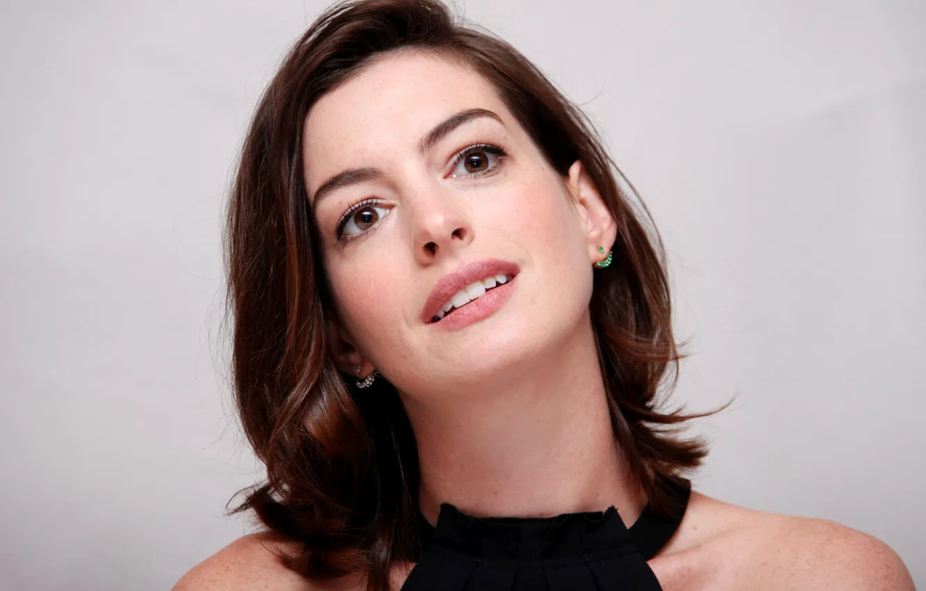 Photo wallpaper look, pose, portrait, makeup, actress, singer, hair, Anne Hathaway