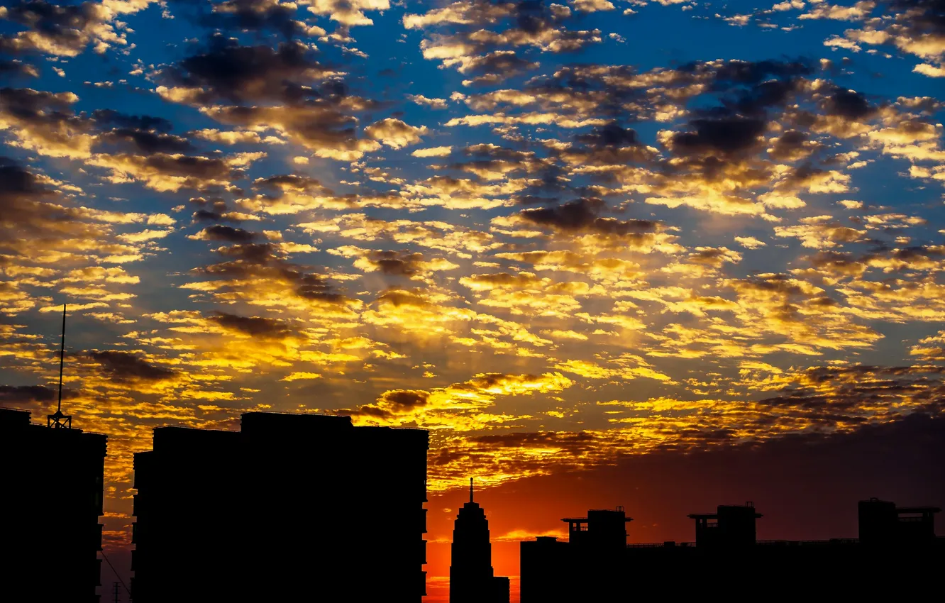 Photo wallpaper the sky, clouds, sunset, city, the city, building, the evening, glow