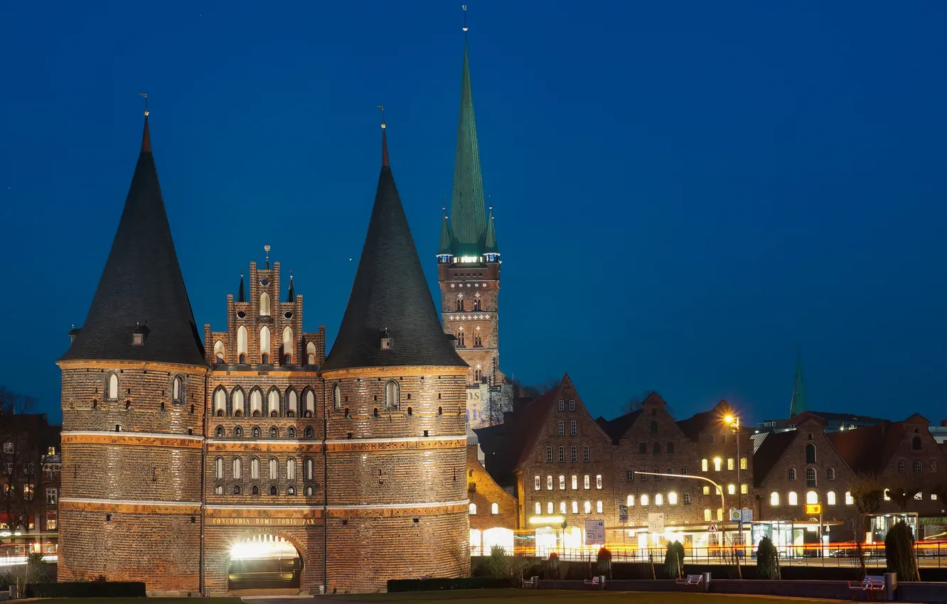 Photo wallpaper lights, gate, Germany, Lubeck