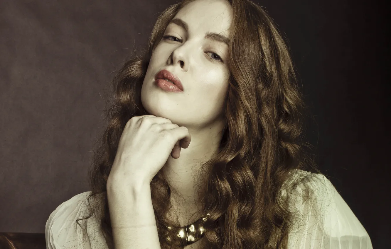 Photo wallpaper eyes, look, girl, decoration, face, background, hair, hands