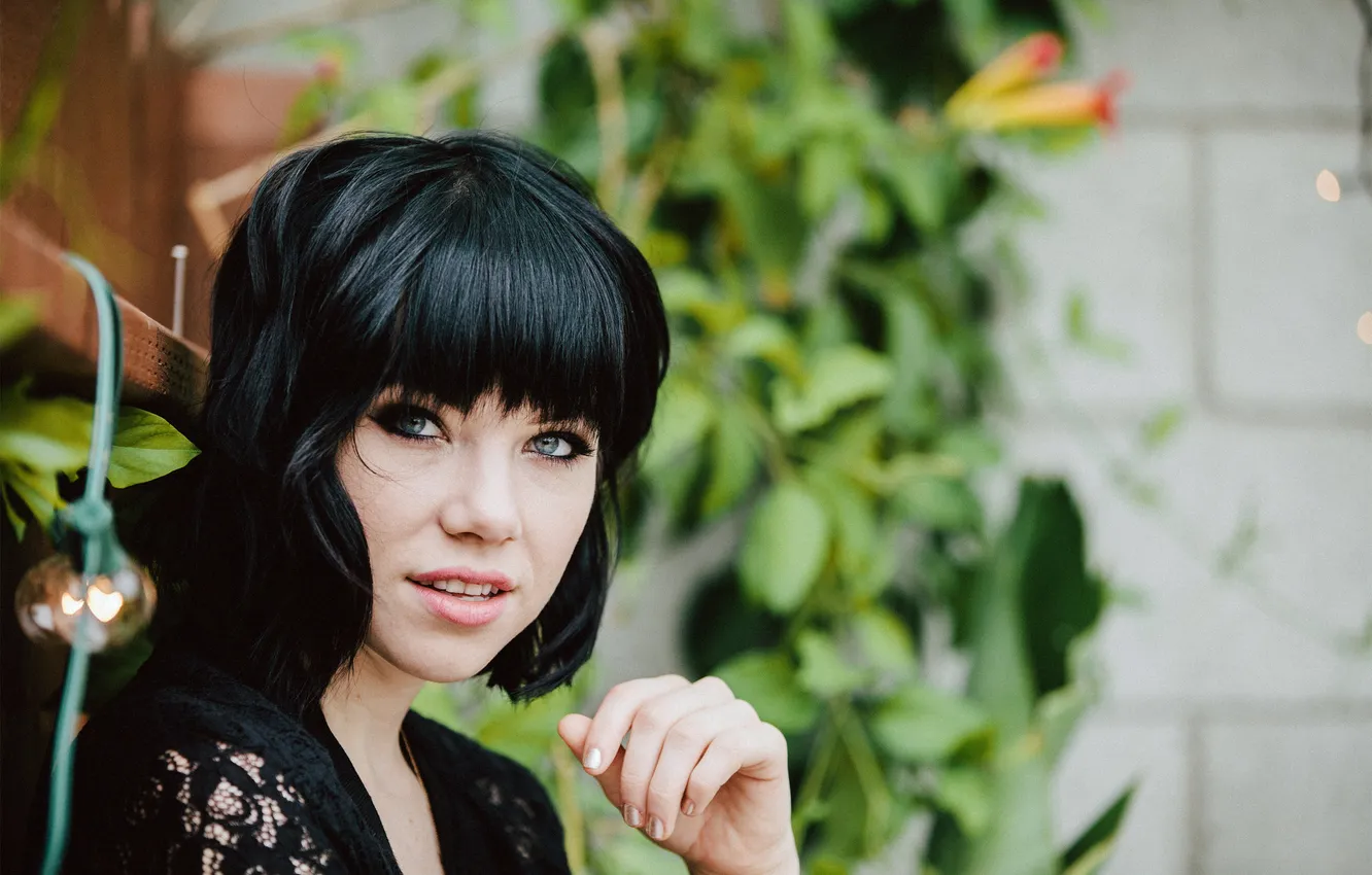 Photo wallpaper look, makeup, garden, brunette, hairstyle, singer, bokeh, Carly Rae Jepsen