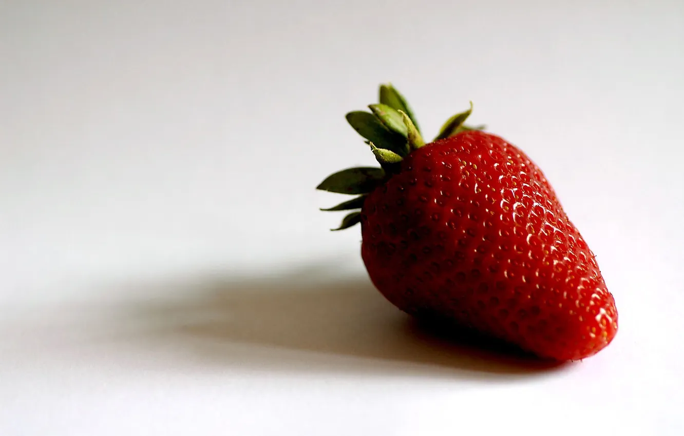 Photo wallpaper strawberry, delicious, juicy, delicious, melting in the mouth