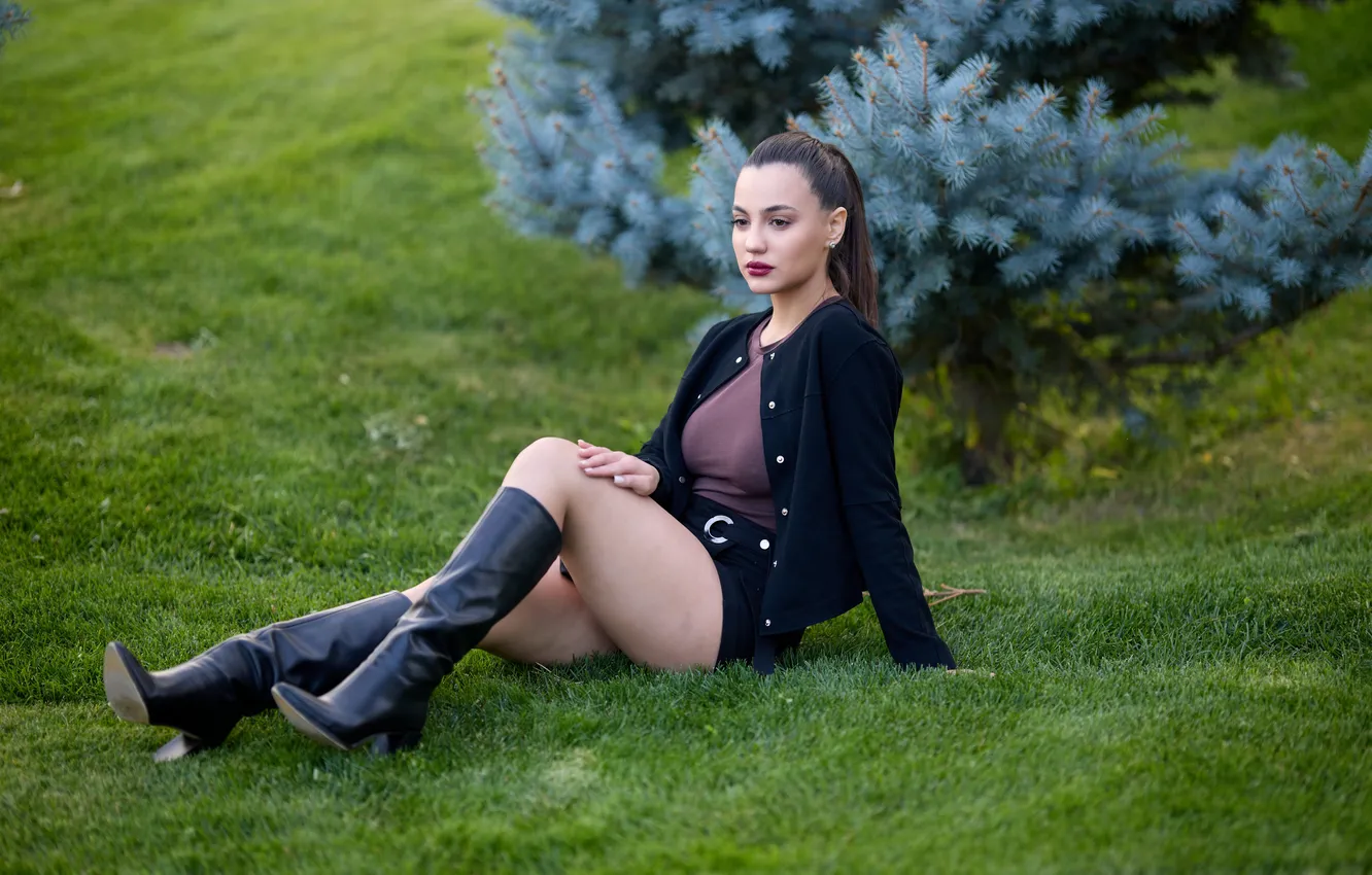 Photo wallpaper hip, jacket, skirt, girl, boots, legs