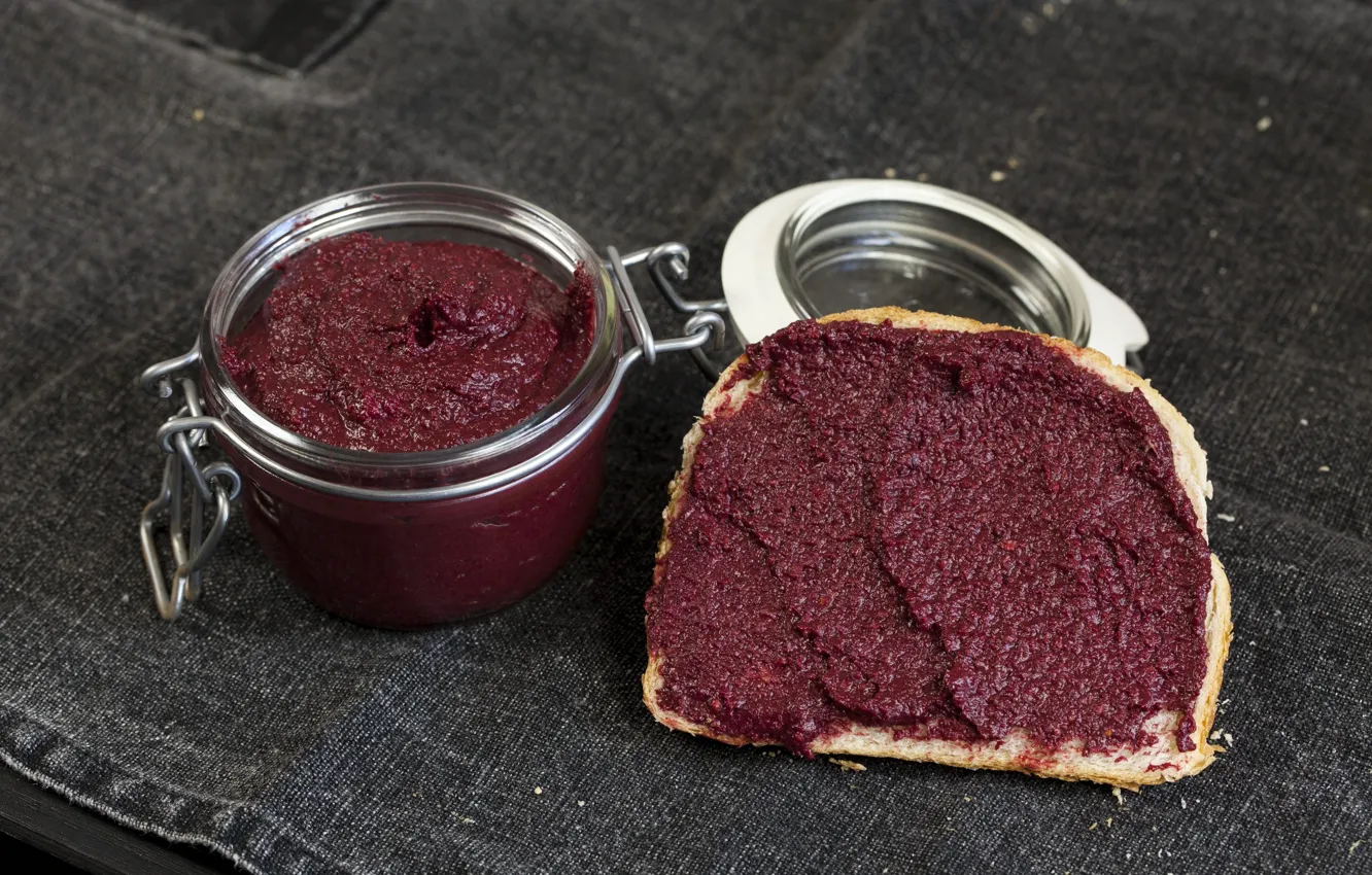Photo wallpaper Homemade, Bread, Nutella with beet