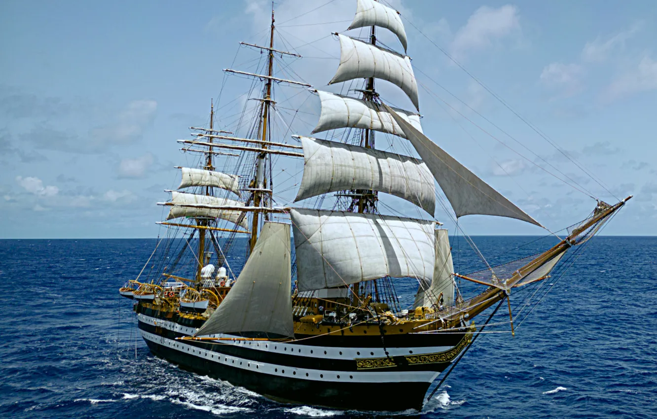 Photo wallpaper The Italian Navy, Amerigo Vespucci, training sailboat