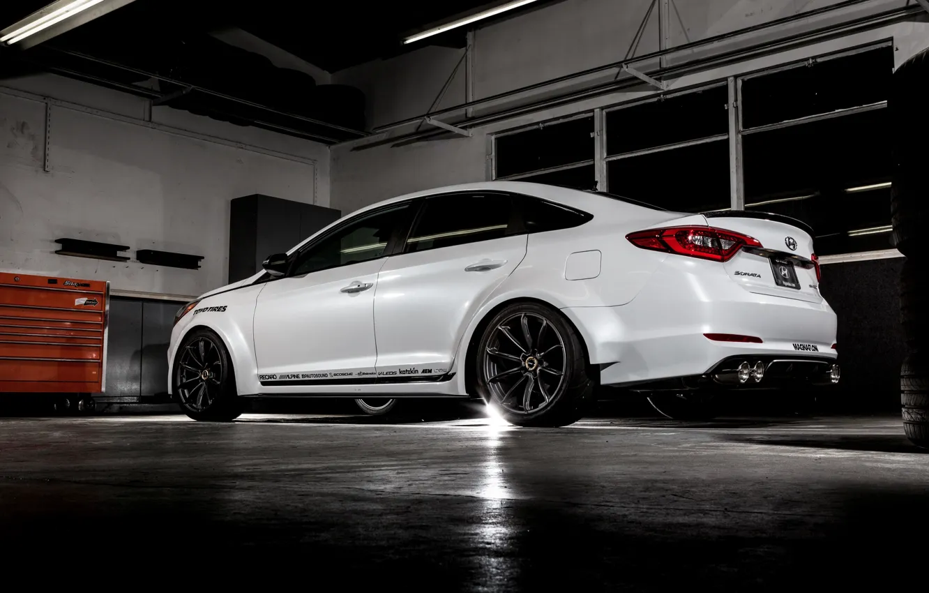 Photo wallpaper garage, Hyundai, spotlights, Sonata
