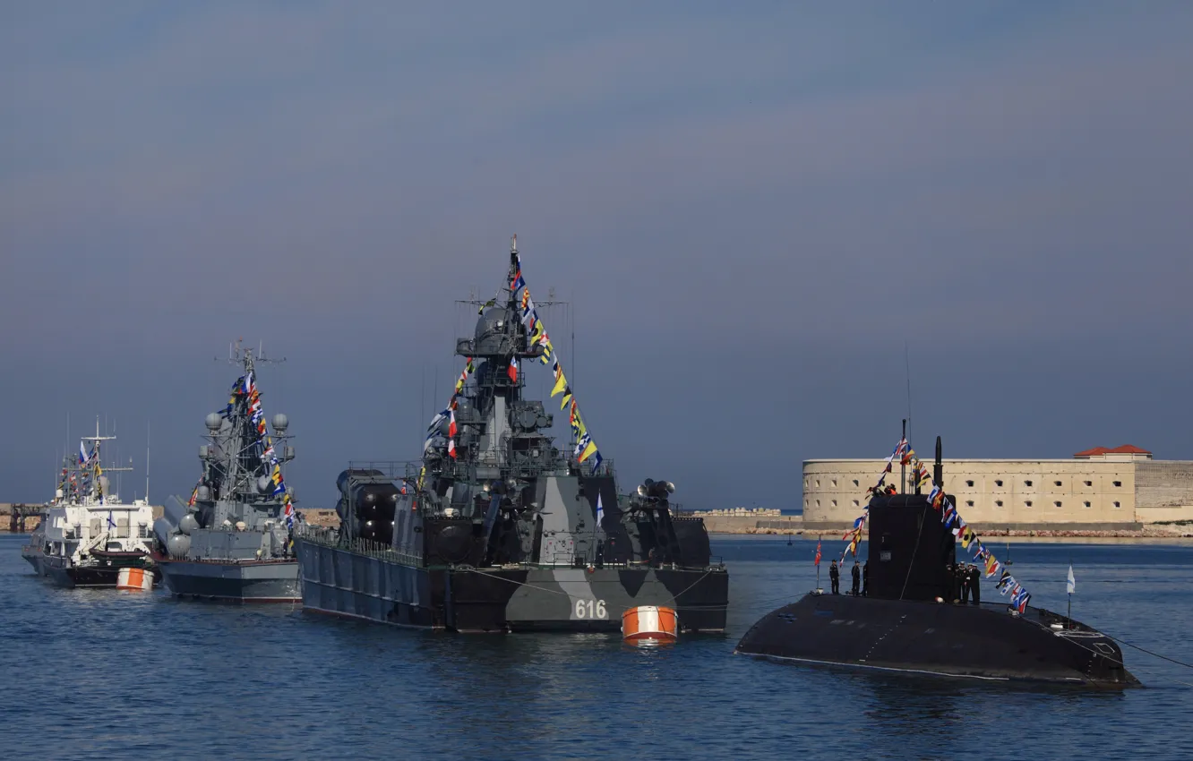 Photo wallpaper ships, submarine, parade, flags, Navy, military, Sevastopol, colorization