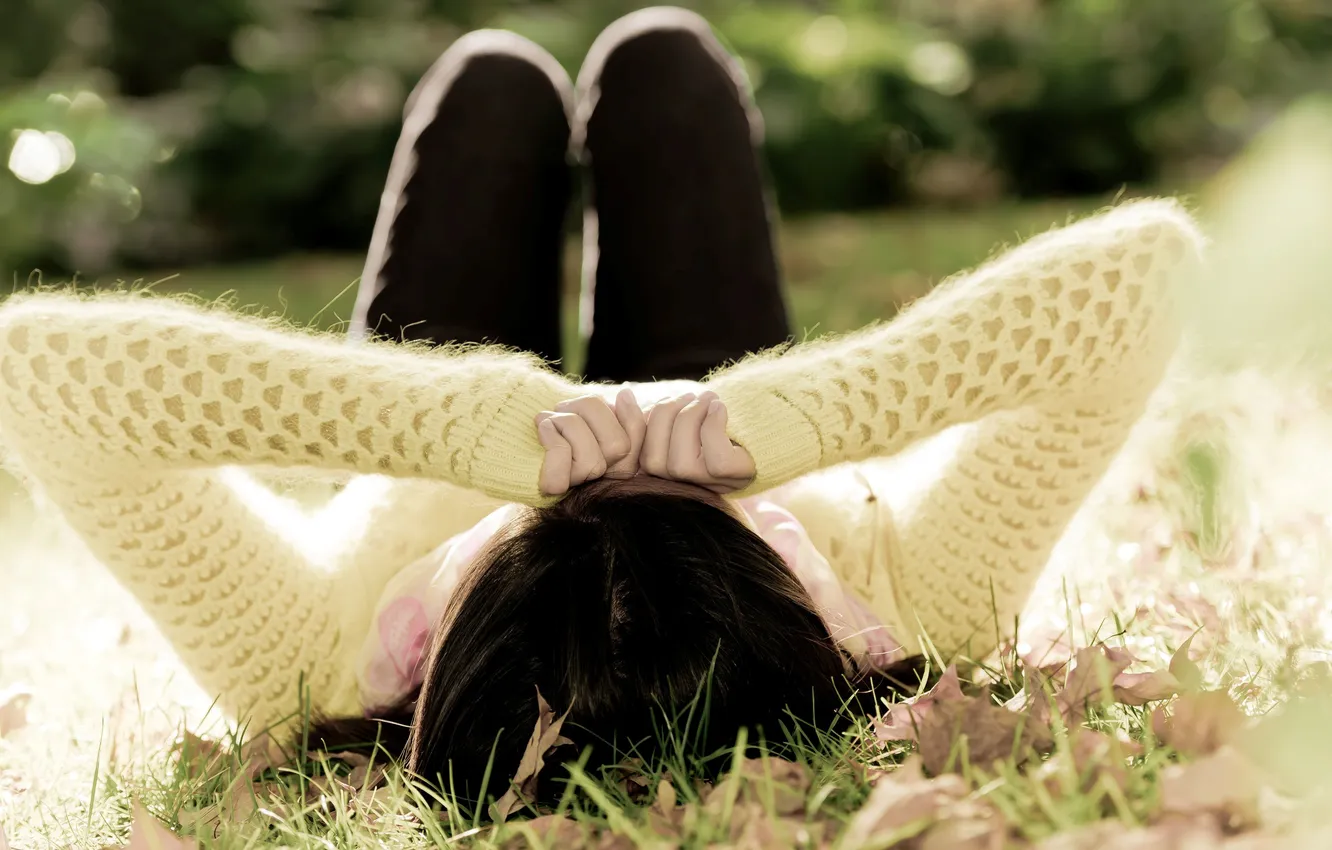 Photo wallpaper greens, autumn, grass, leaves, girl, background, mood, Wallpaper