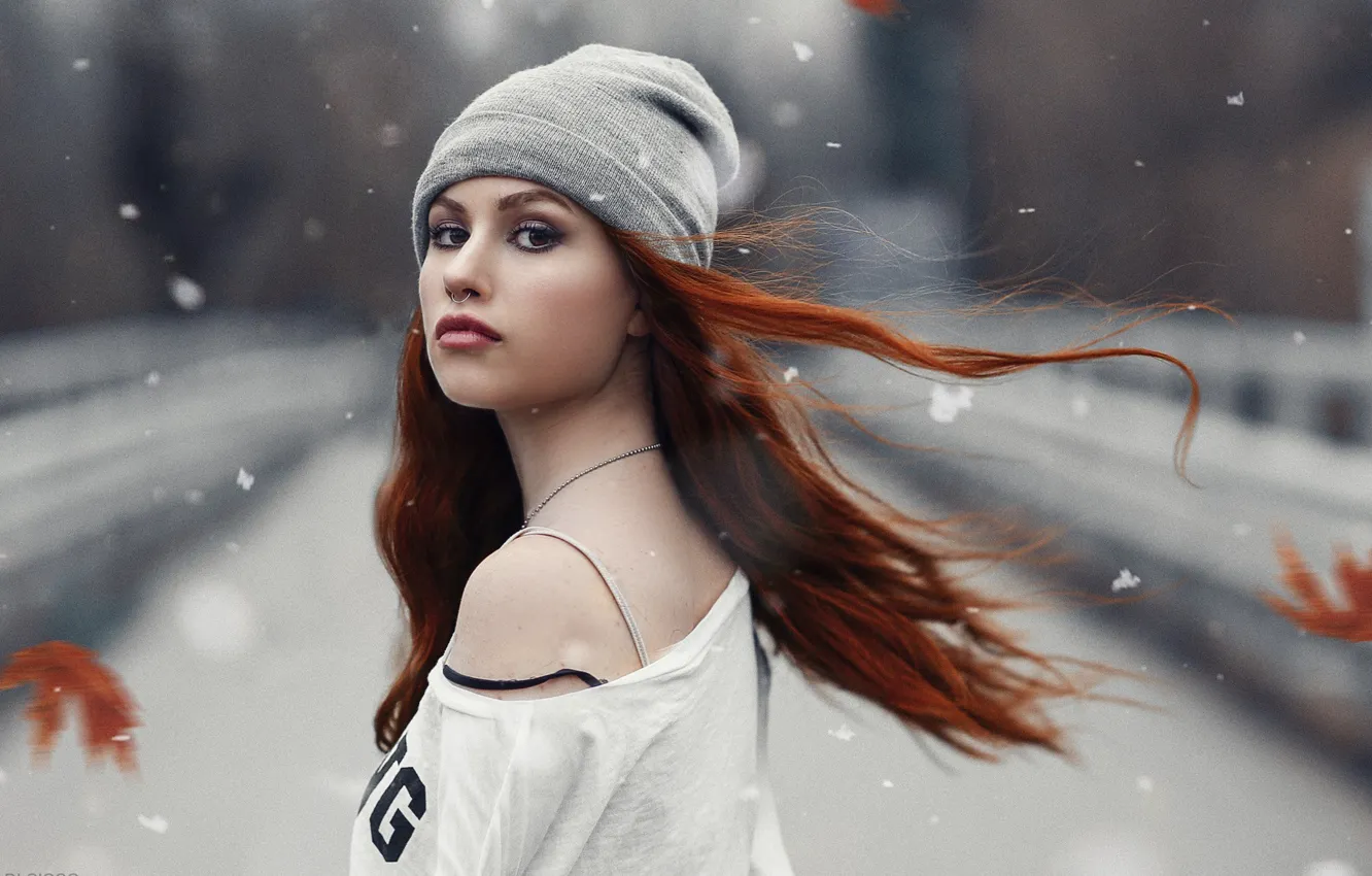 Photo wallpaper look, snowflakes, nature, pose, background, model, hat, portrait