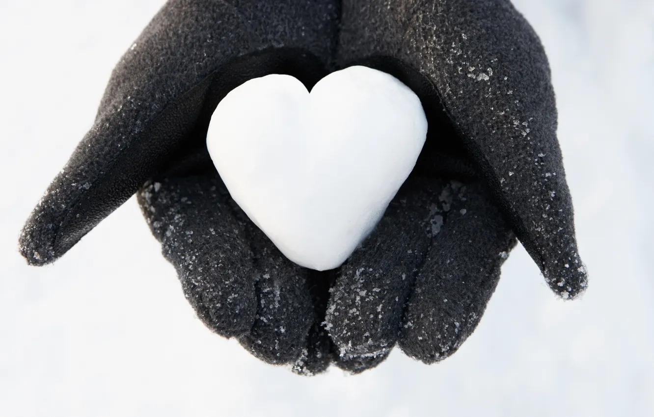 Photo wallpaper winter, snow, heart, hands, gloves, love