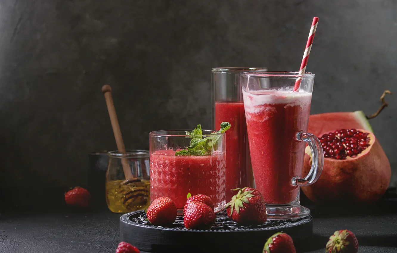 Photo wallpaper strawberry, juice, fruit, fresh, garnet, Natasha Breen