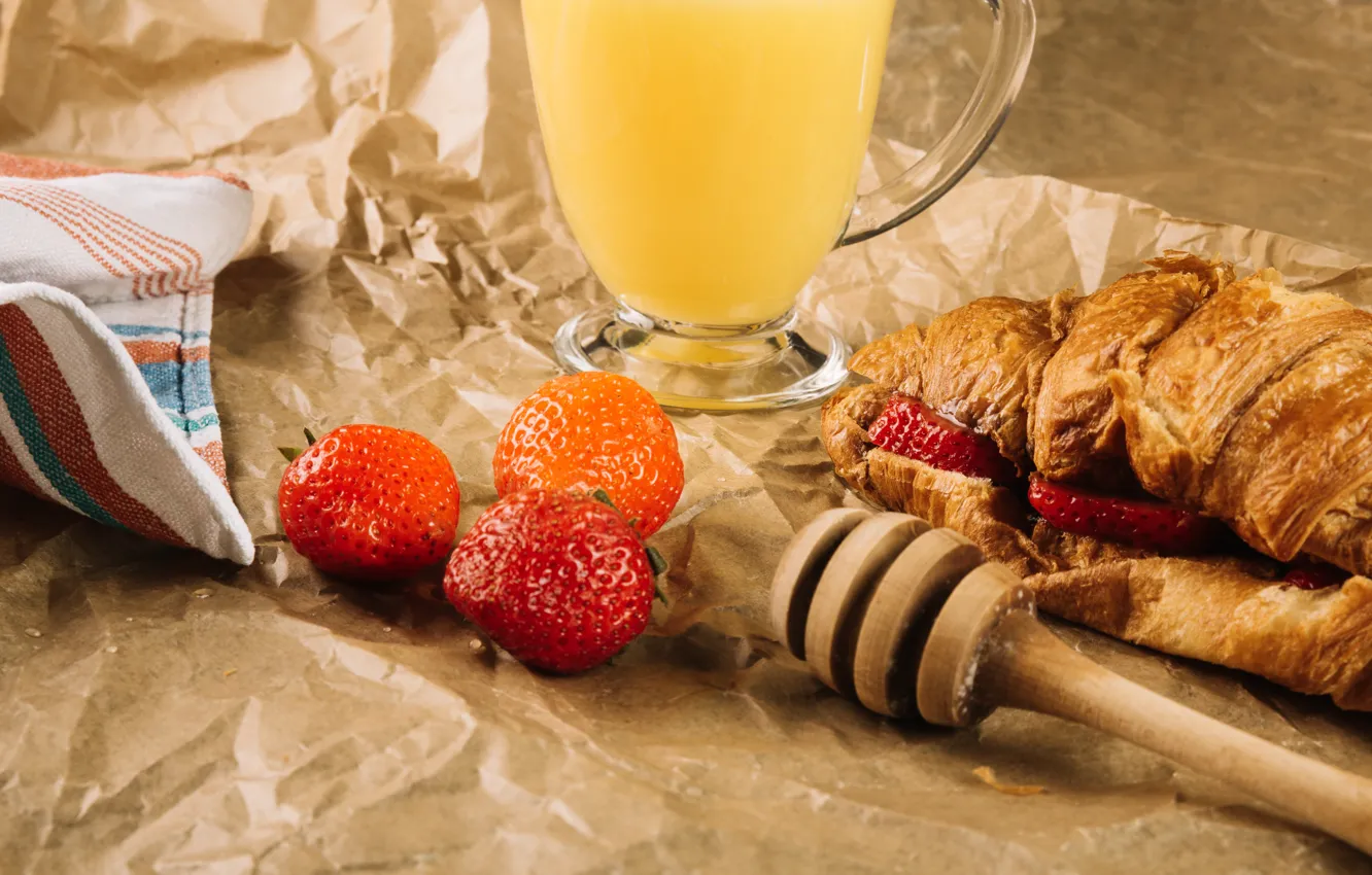 Photo wallpaper berries, juice, strawberry, croissant