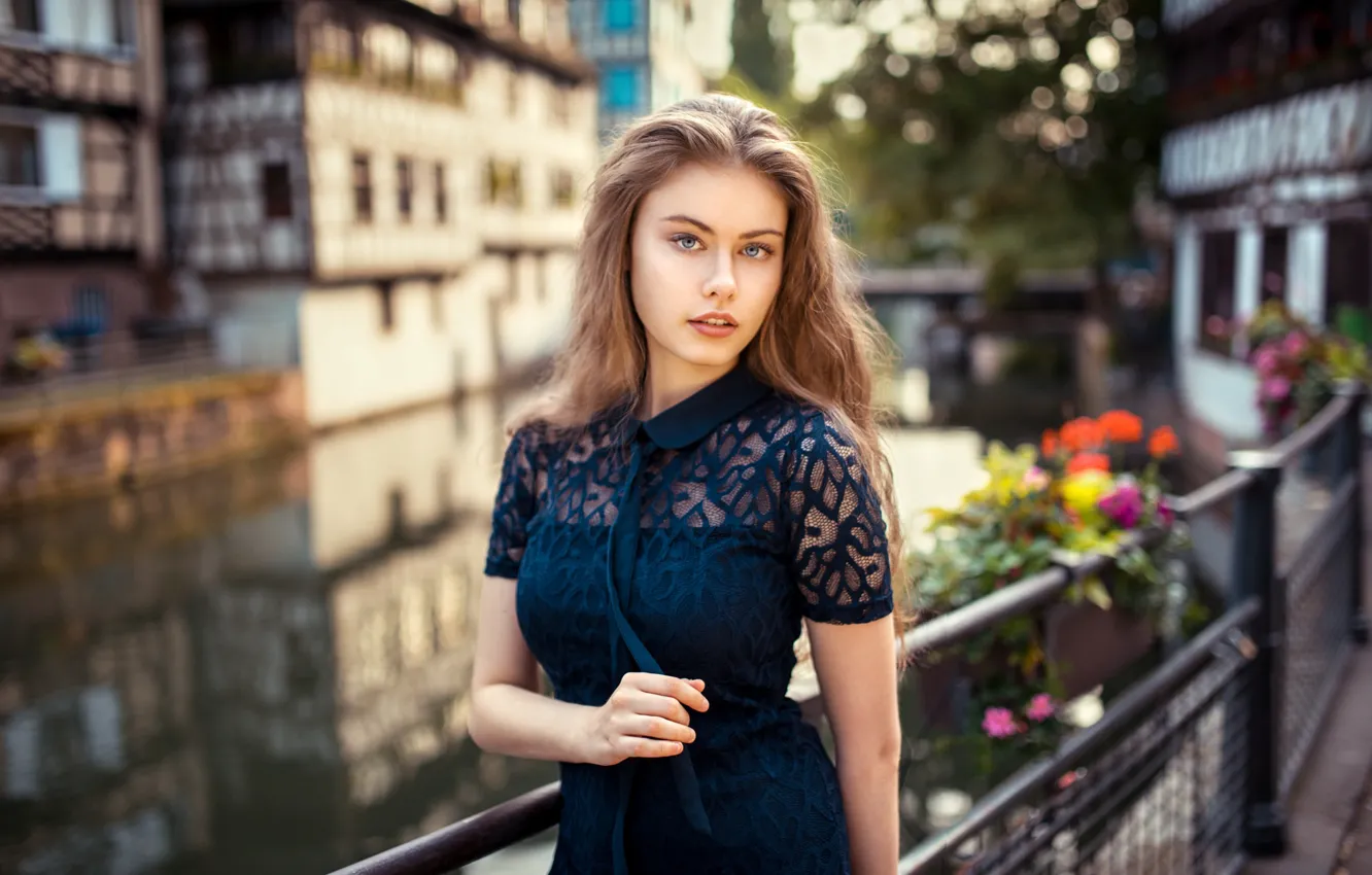 Photo wallpaper girl, dress, photo, photographer, blue eyes, model, lips, face