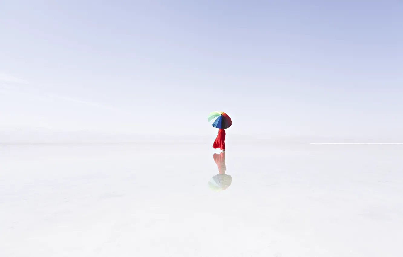Photo wallpaper fog, lake, reflection, umbrella, umbrella, lake, fog, reflection