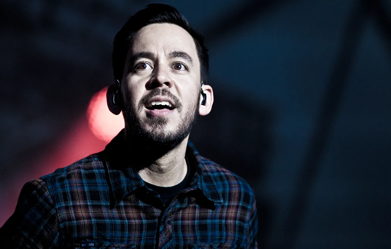 Photo wallpaper rock, Music, 2011, linkin park, Mike Shinoda, stage, flannel, Mike Kenji Shinoda