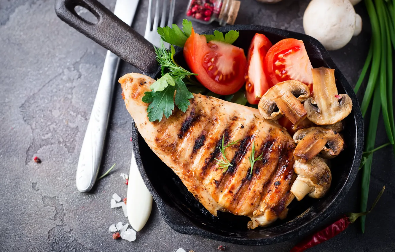 Photo wallpaper meat, pan, mushrooms, tomatoes