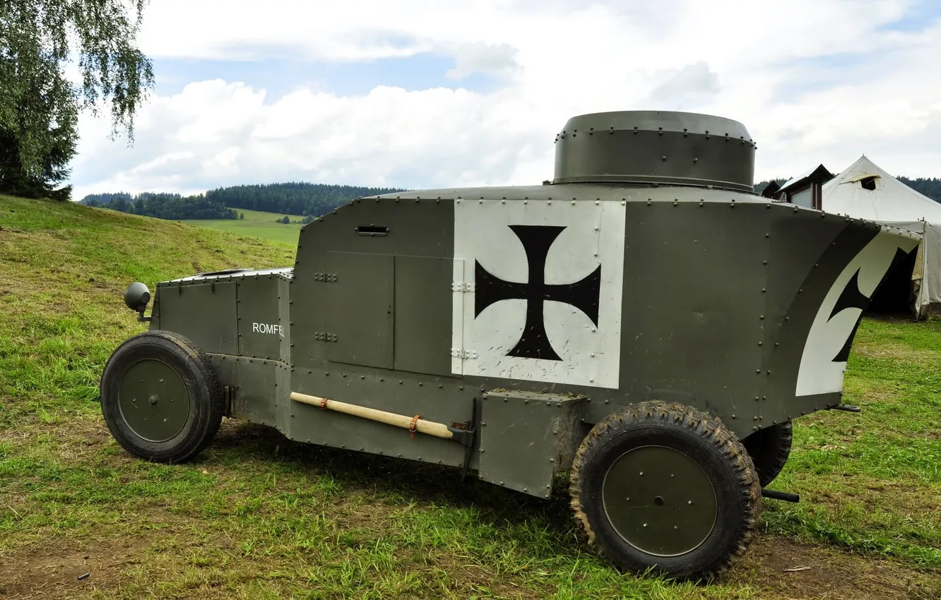 Photo wallpaper nature, time, weapons, war, first, armored car, armed, machine gun