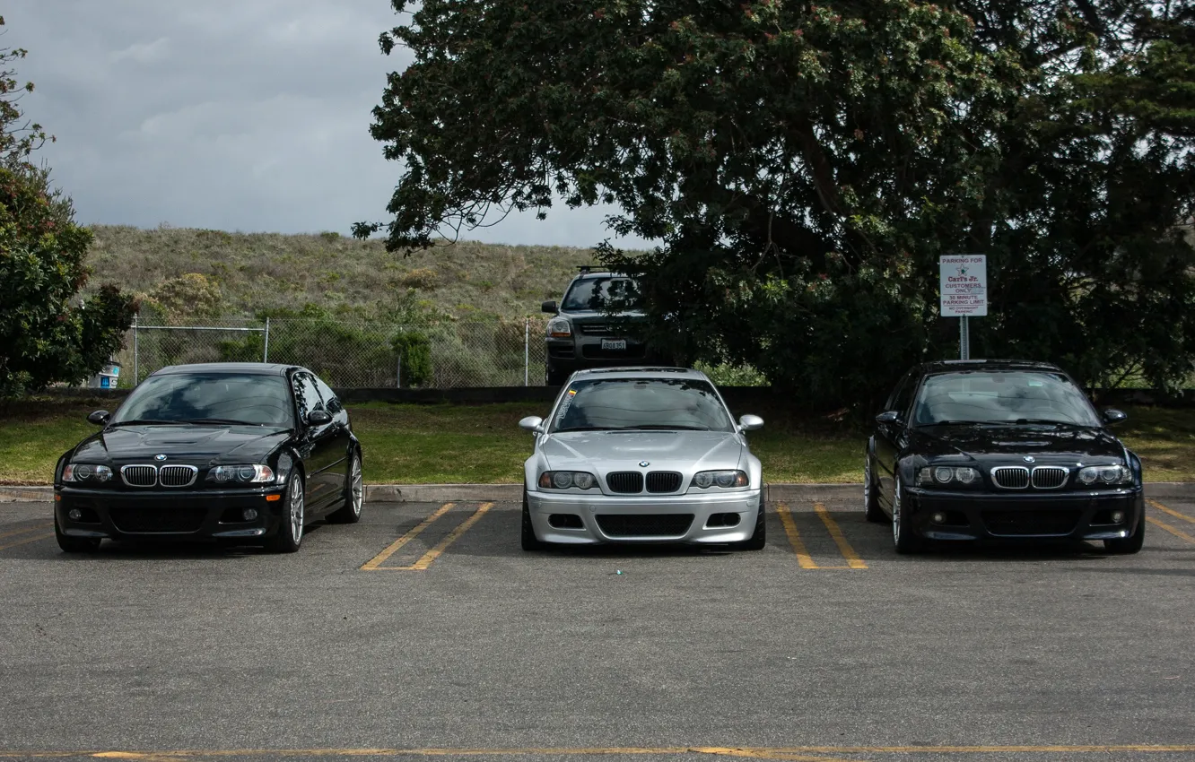 Photo wallpaper the sky, trees, blue, clouds, bmw, BMW, silver, Parking