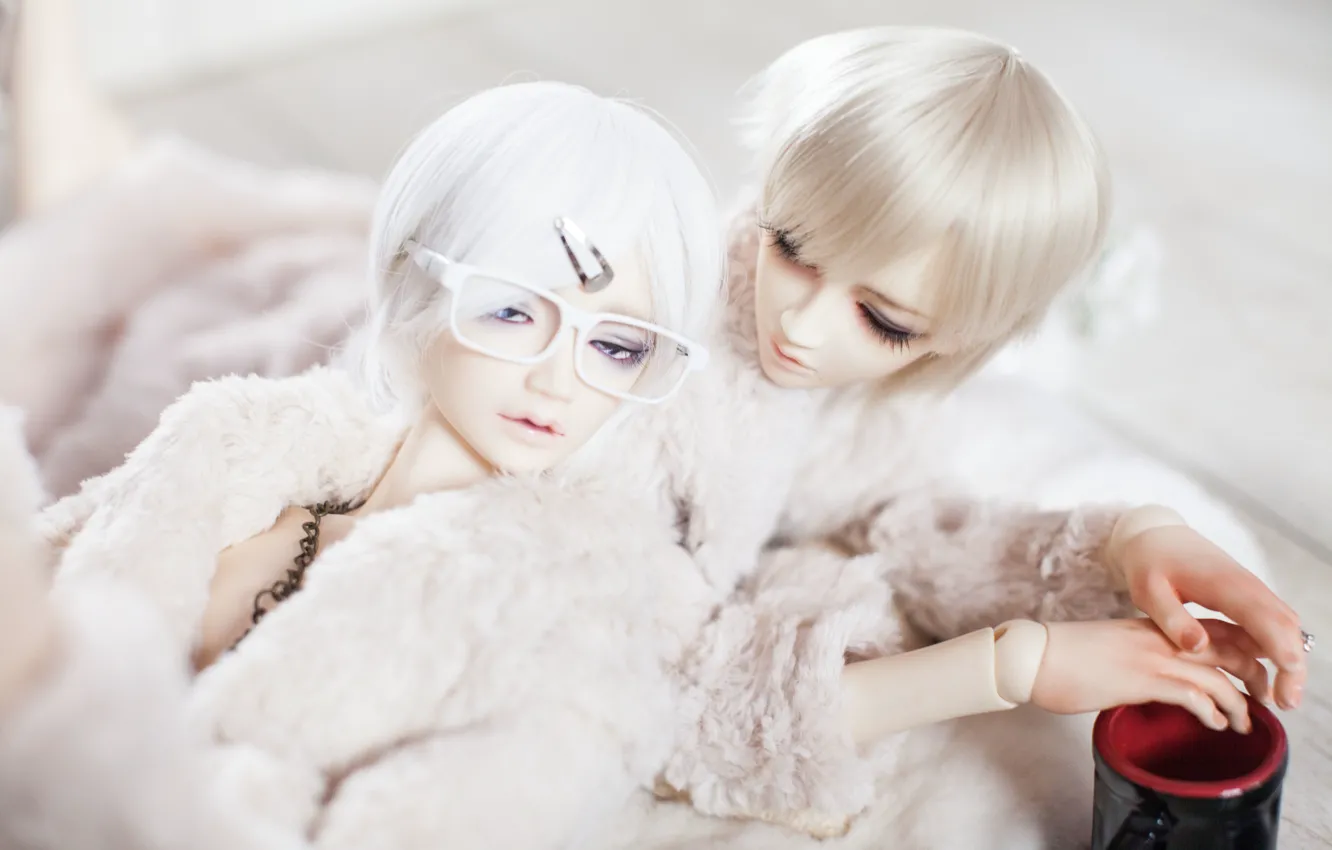 Photo wallpaper doll, glasses, Cup, guys, white hair, barrette, doll, BJD