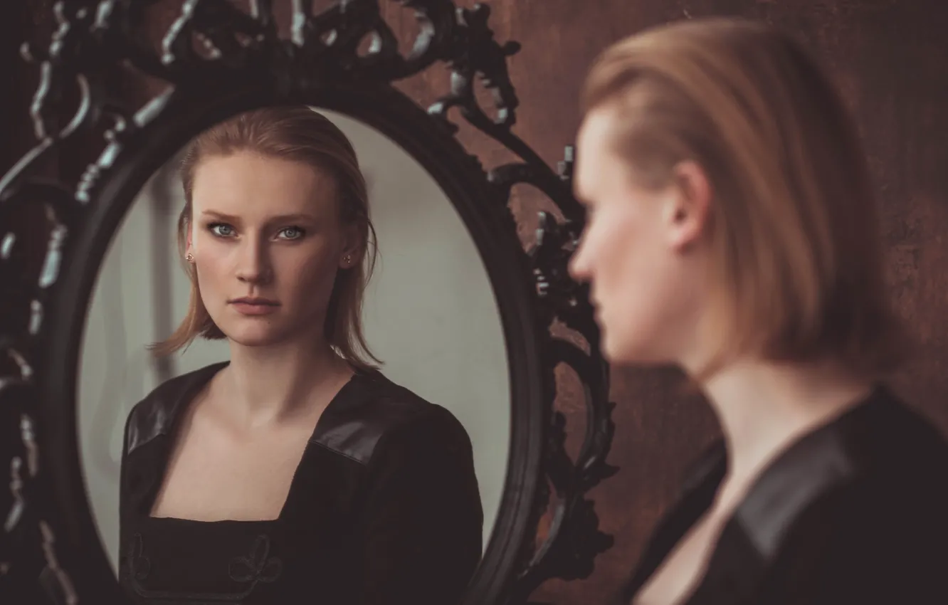Photo wallpaper girl, portrait, mirror, look.reflection