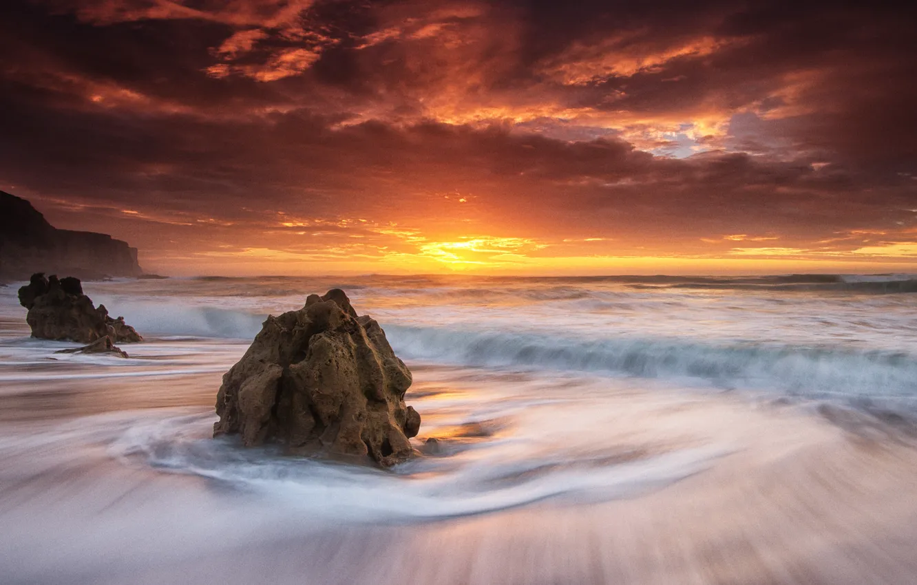 Photo wallpaper sea, wave, beach, clouds, sunrise, stones, horizon