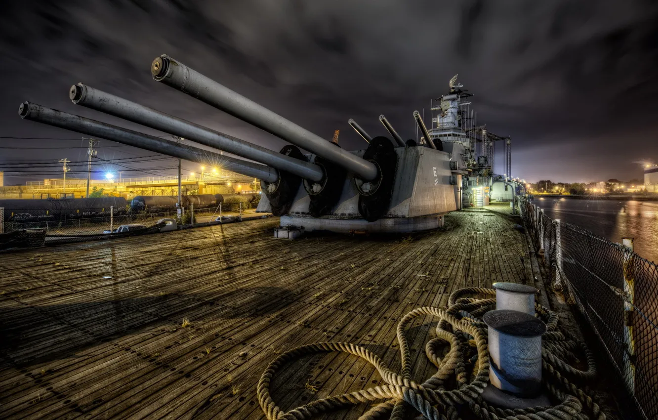 Photo wallpaper ship, USS Salem, Legend Tripping