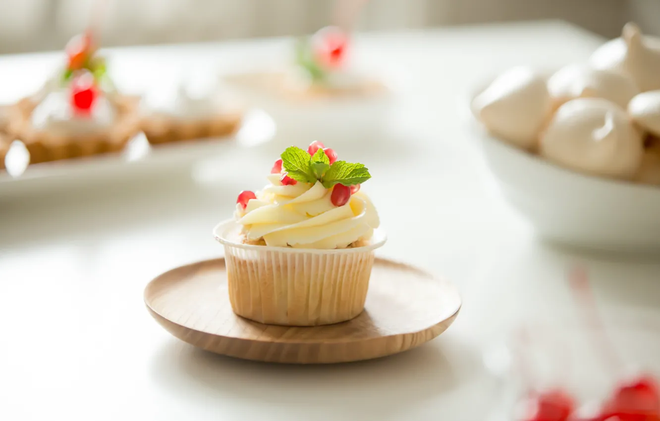 Photo wallpaper mint, cream, dessert, cupcake