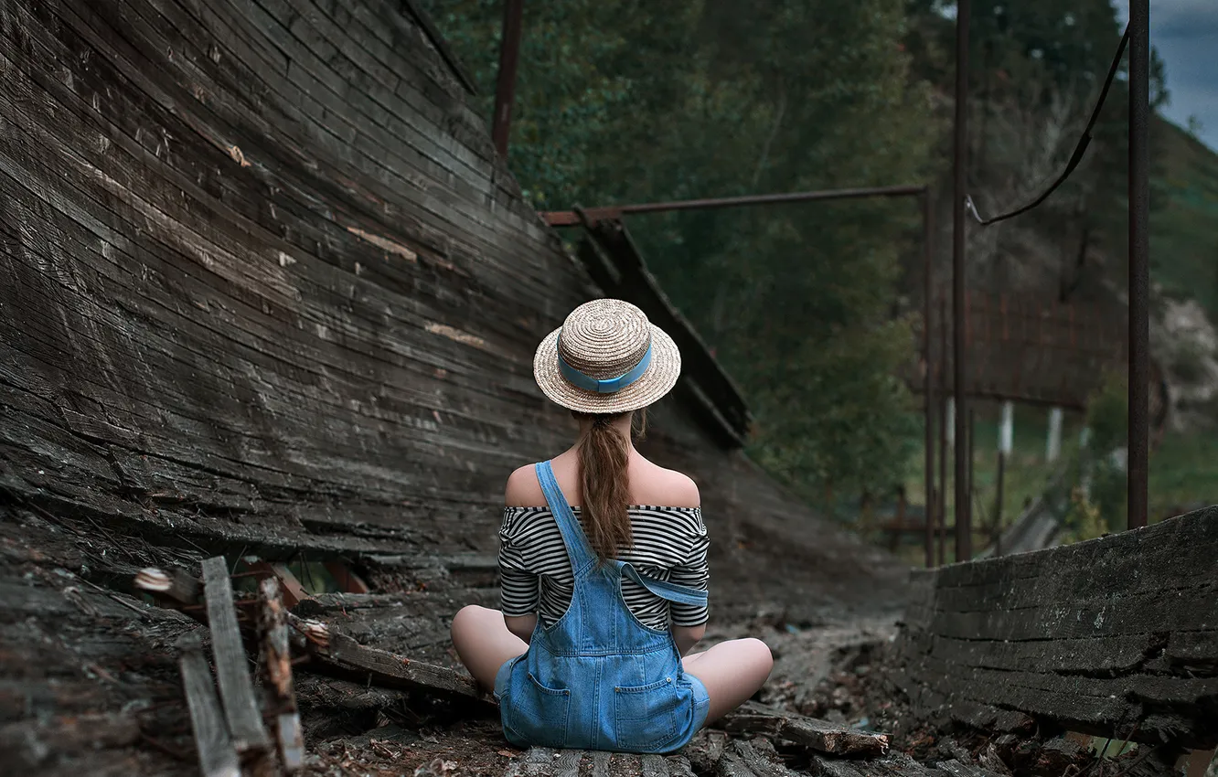 Photo wallpaper girl, back, sitting, Dmitry Begma, fragments of former greatness