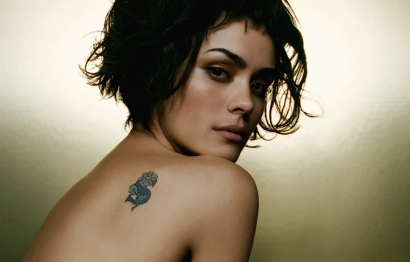 Photo wallpaper short hair, tatoo, look, actress, Shannyn Sossamon, bare shoulders