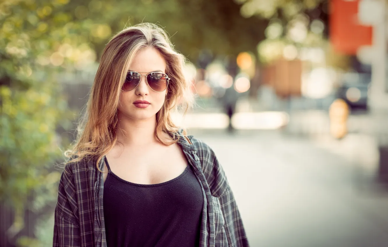 Photo wallpaper girl, street, glasses, Street Style