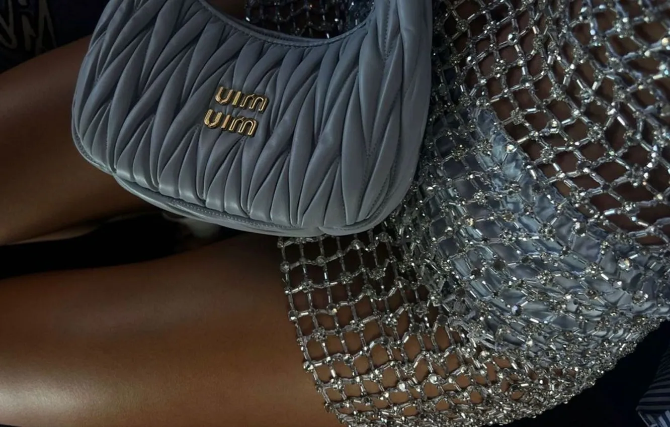 Photo wallpaper girl, dress, handbag, elegantly, slender legs, tanned legs