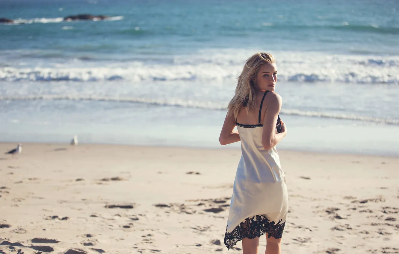 Photo wallpaper sand, sea, beach, model, actress, blonde, photographer, Rosie Huntington-Whiteley