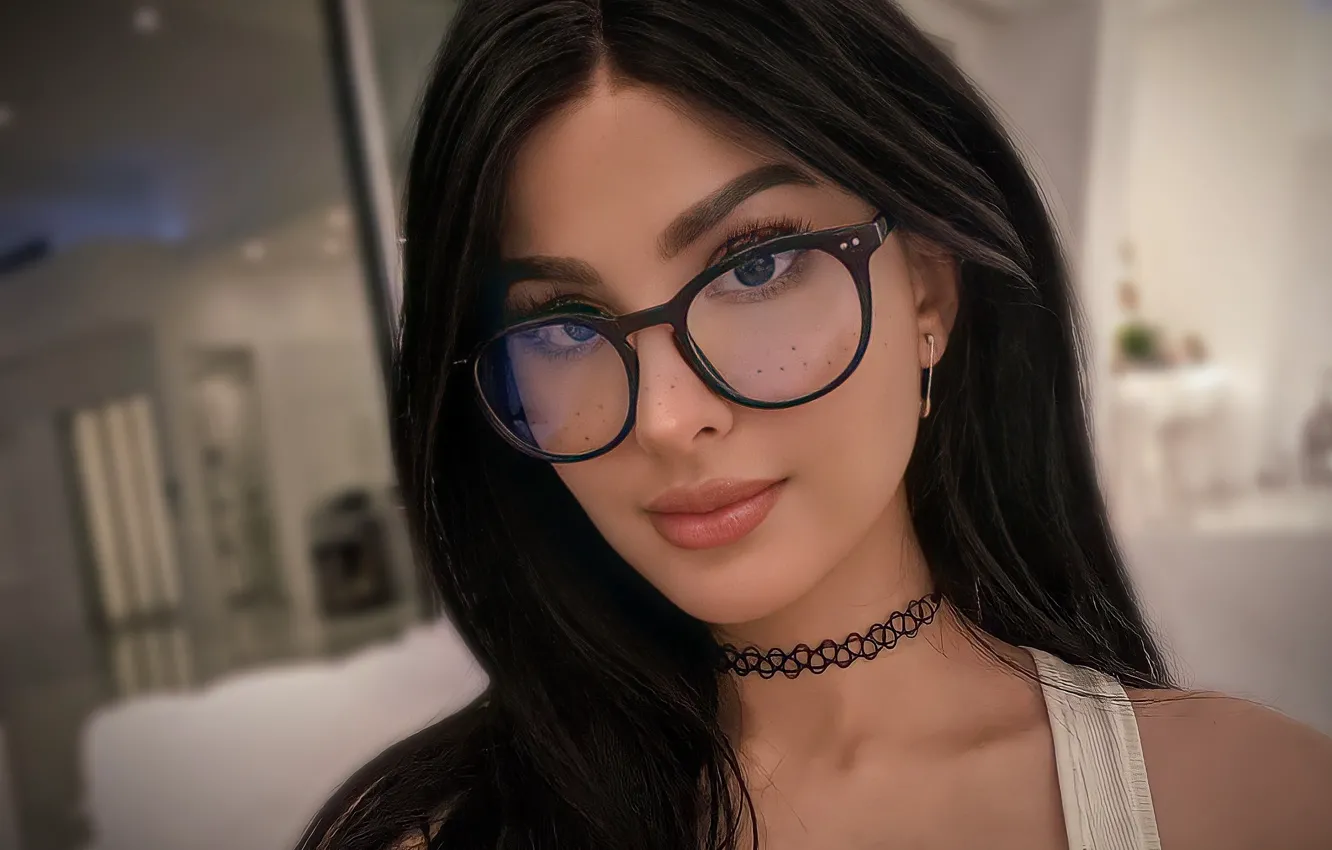 Photo wallpaper girl, gamer, model, pretty, brunette, glasses, pose, YouTuber