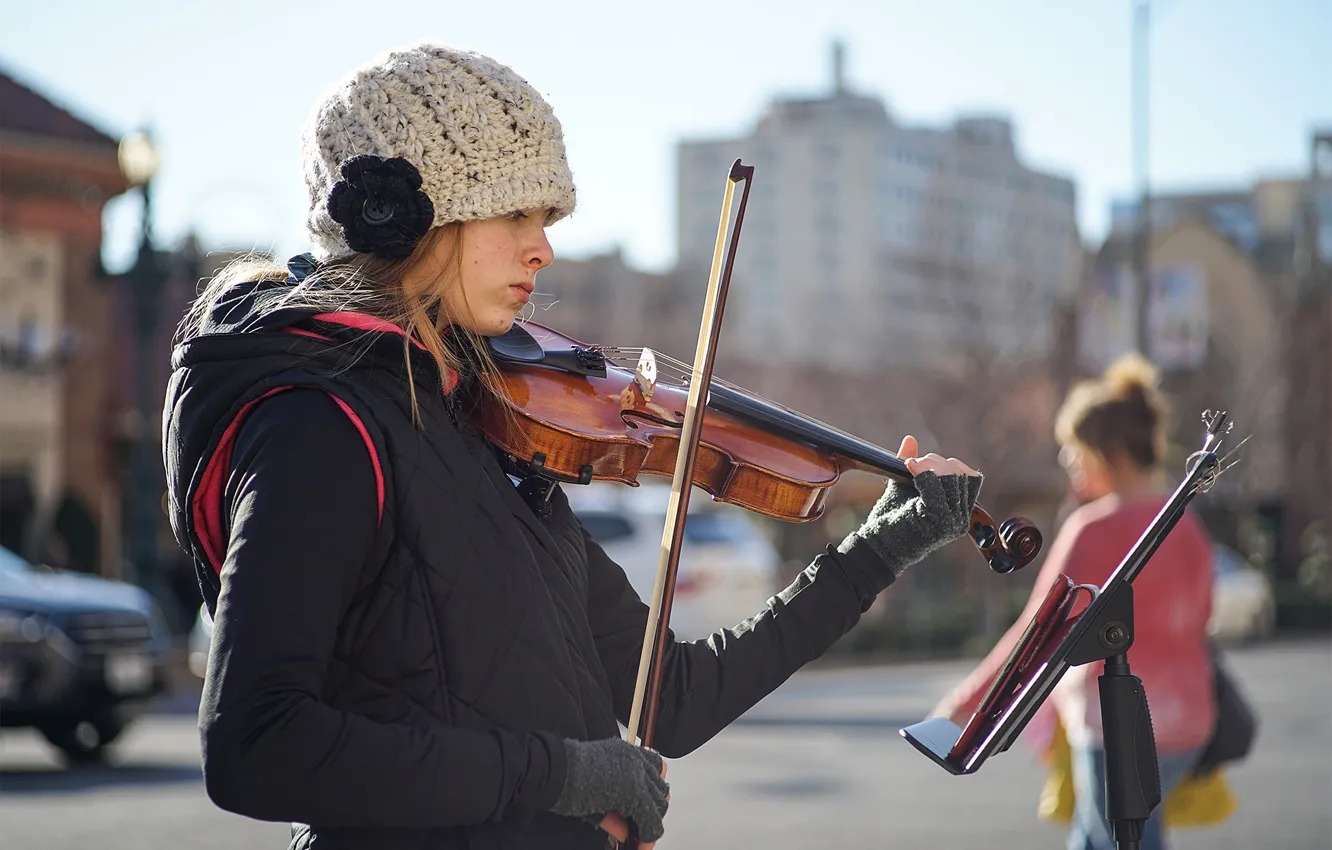 Photo wallpaper girl, face, music, street, violin