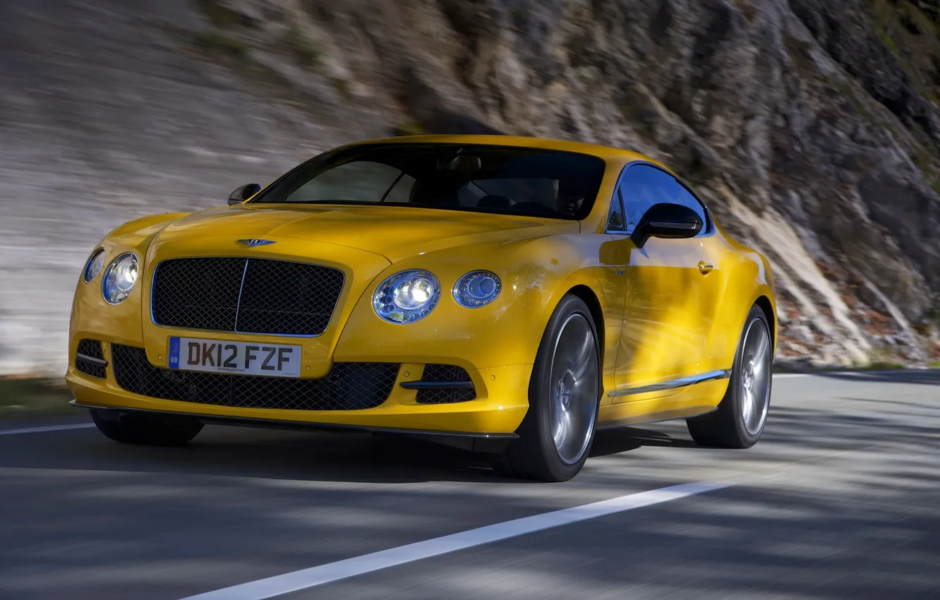 Photo wallpaper machine, yellow, lights, Bentley, Continental, in motion, the front, Bentley