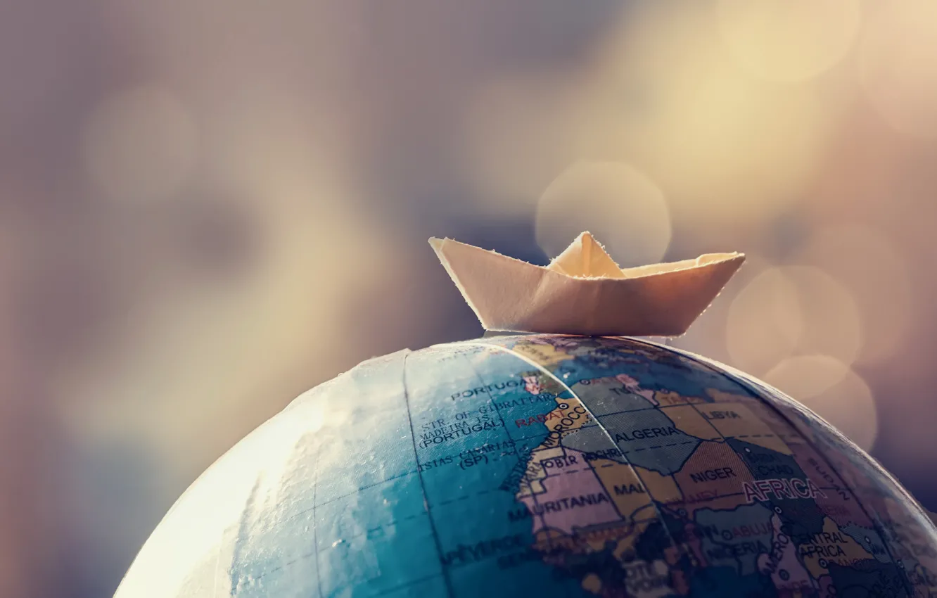 Photo wallpaper boat, globe, flat land