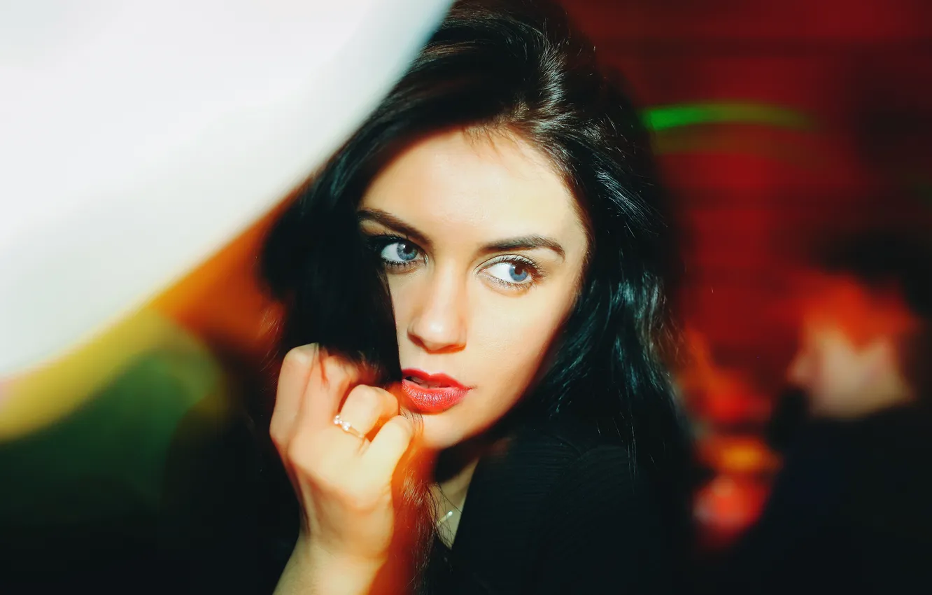 Photo wallpaper look, girl, brunette, ring