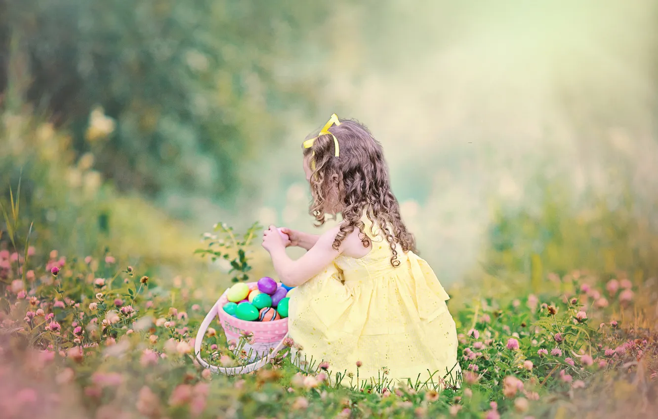 Photo wallpaper flowers, Park, holiday, glade, eggs, spring, garden, hairstyle