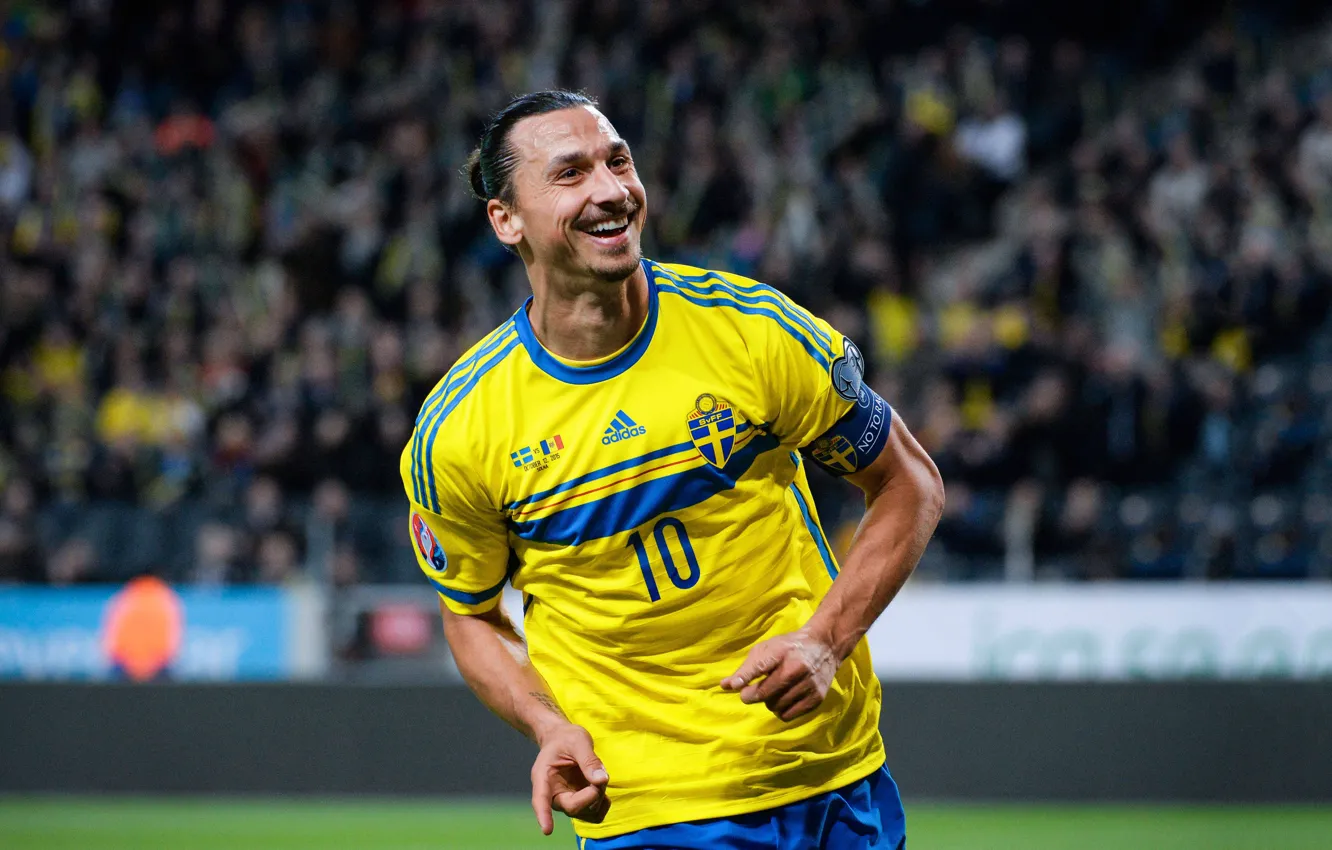 Photo wallpaper Sweden, legend, player, Sweden, football, Player, Zlatan Ibrahimovic, Ibrahimovic