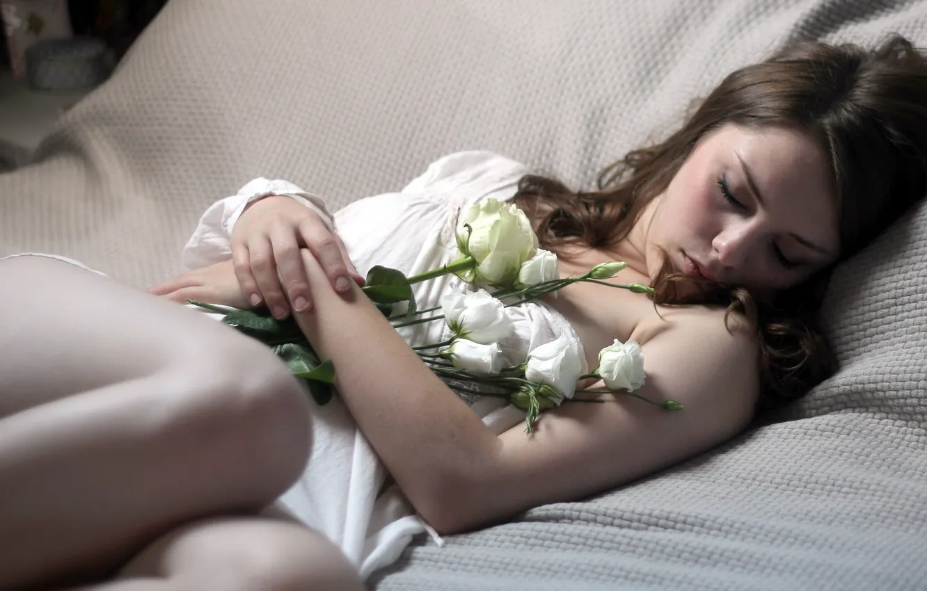 Photo wallpaper girl, pose, roses