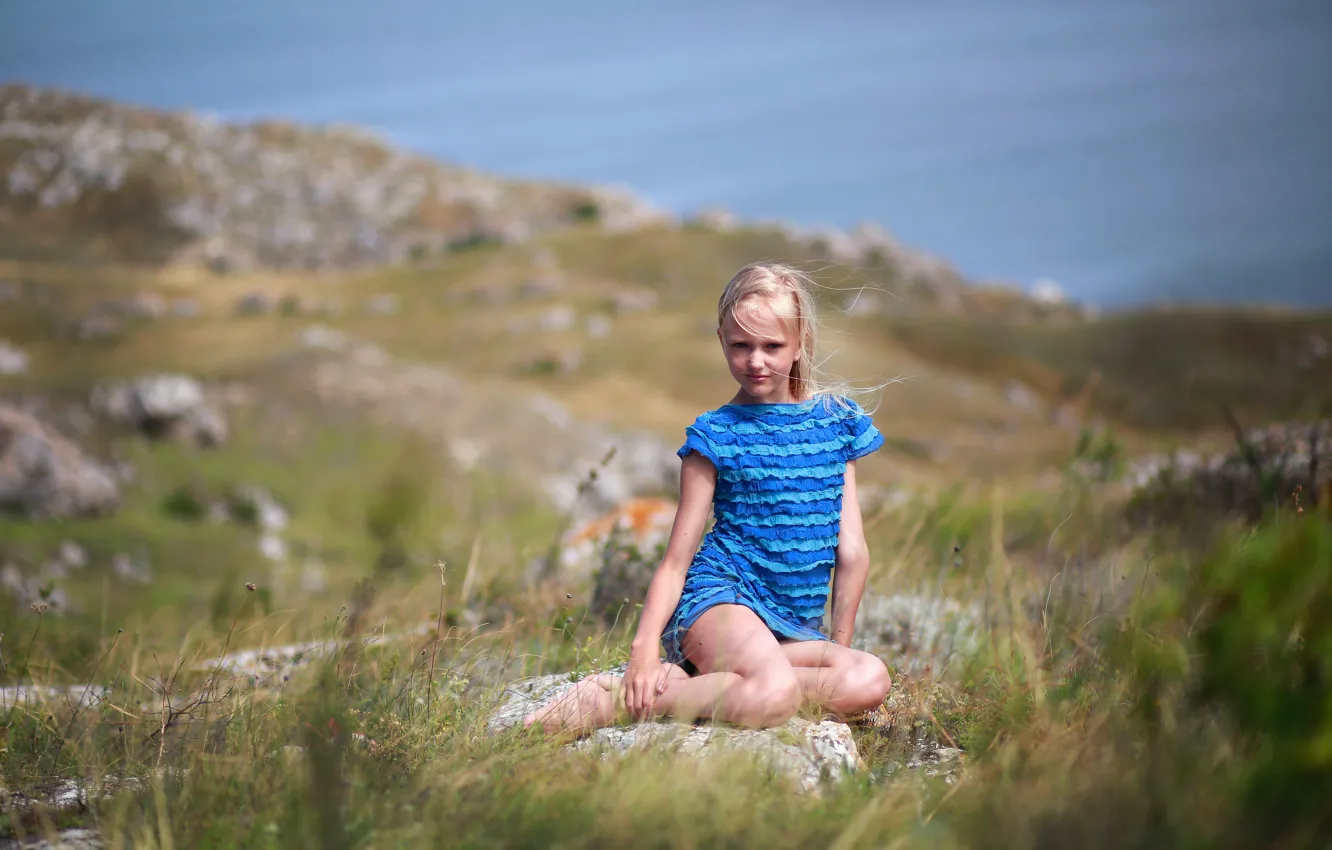Photo wallpaper grass, stones, the wind, girl