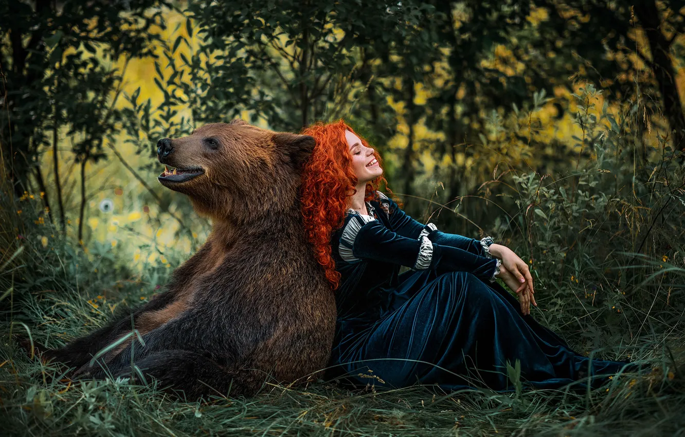 Photo wallpaper girl, hair, laughter, bear, red