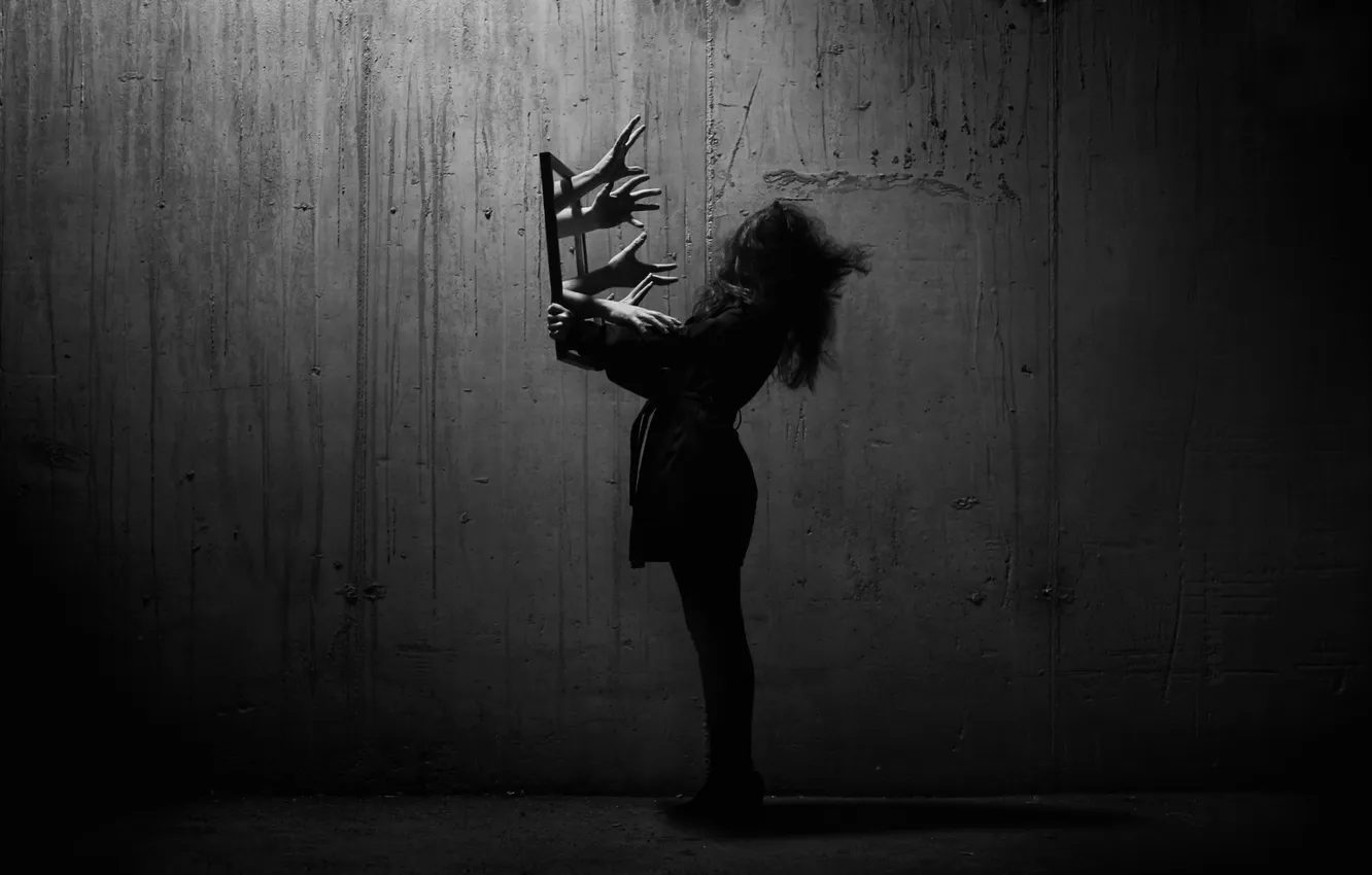 Photo wallpaper girl, wall, frame, hands