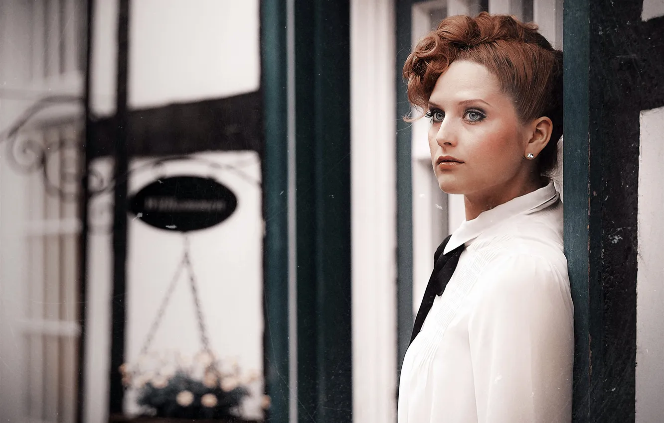 Photo wallpaper look, hairstyle, brown hair