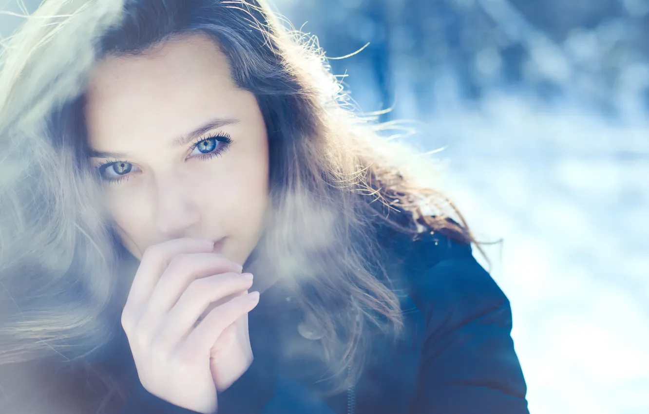 Photo wallpaper cold, winter, eyes, look, girl, face, eyelashes, hair