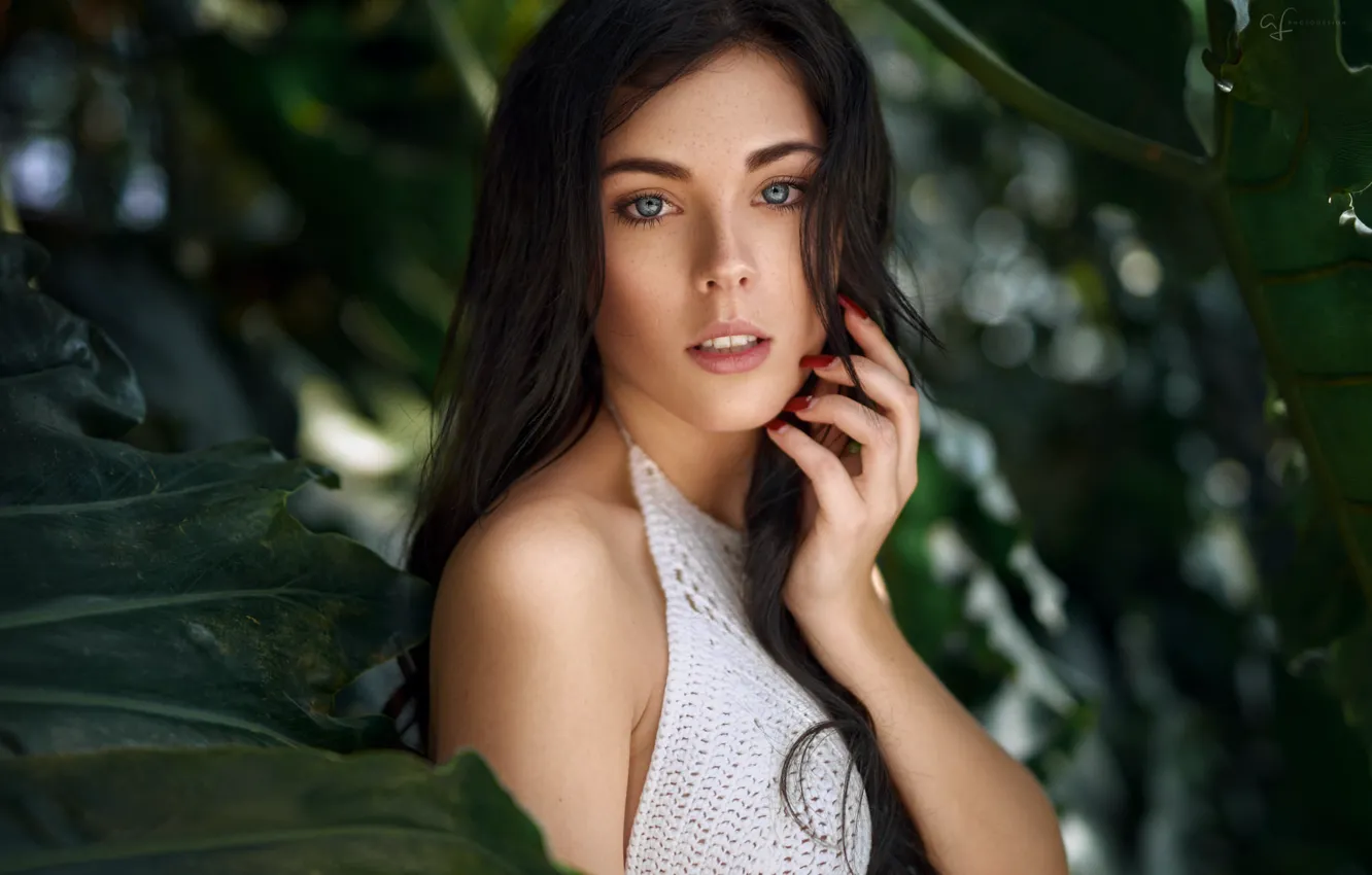 Photo wallpaper look, girl, nature, model, portrait, brunette, lips, Olga