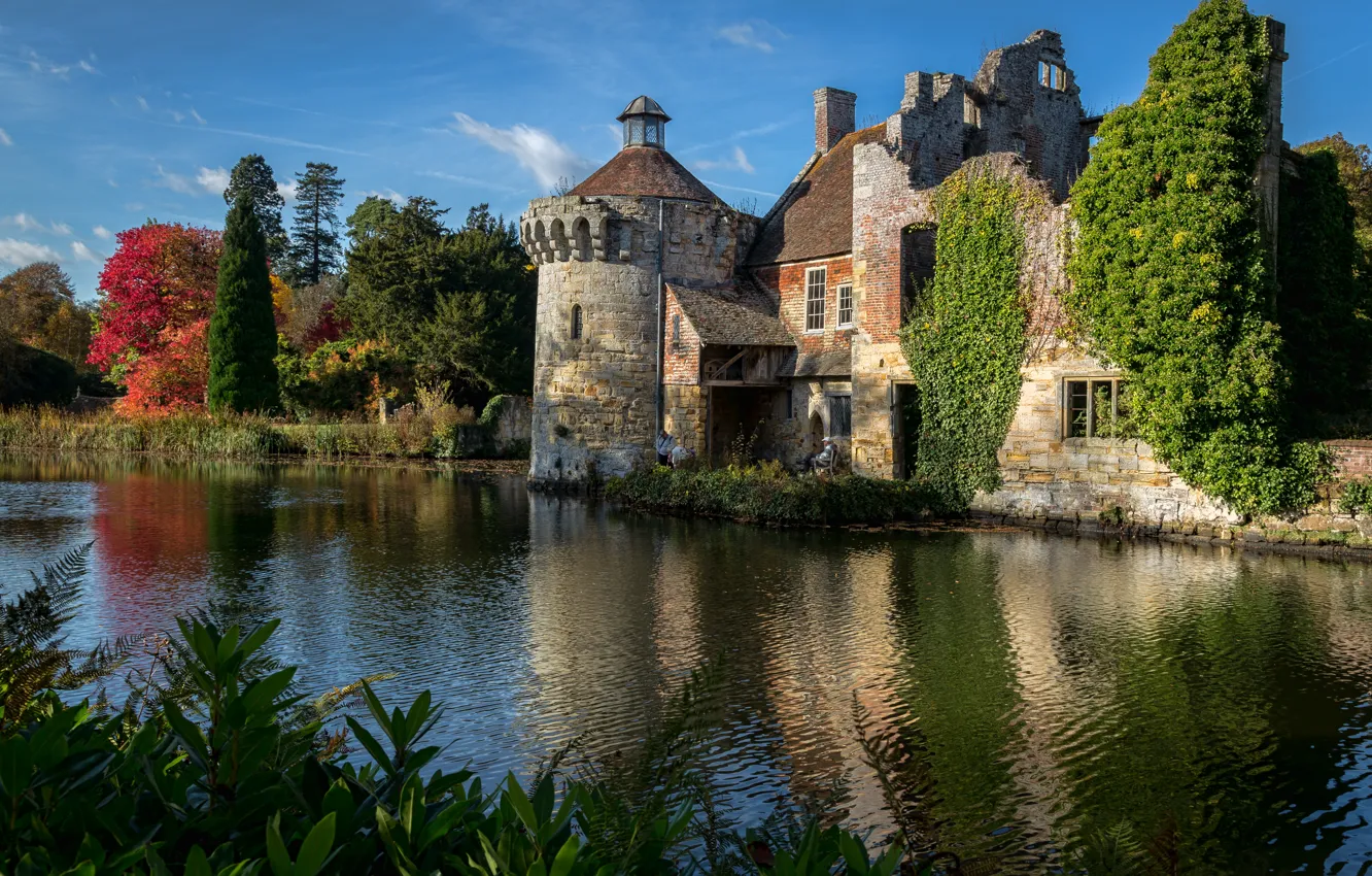 Photo wallpaper landscape, nature, pond, castle, England, garden, Kent, Scotney Castle