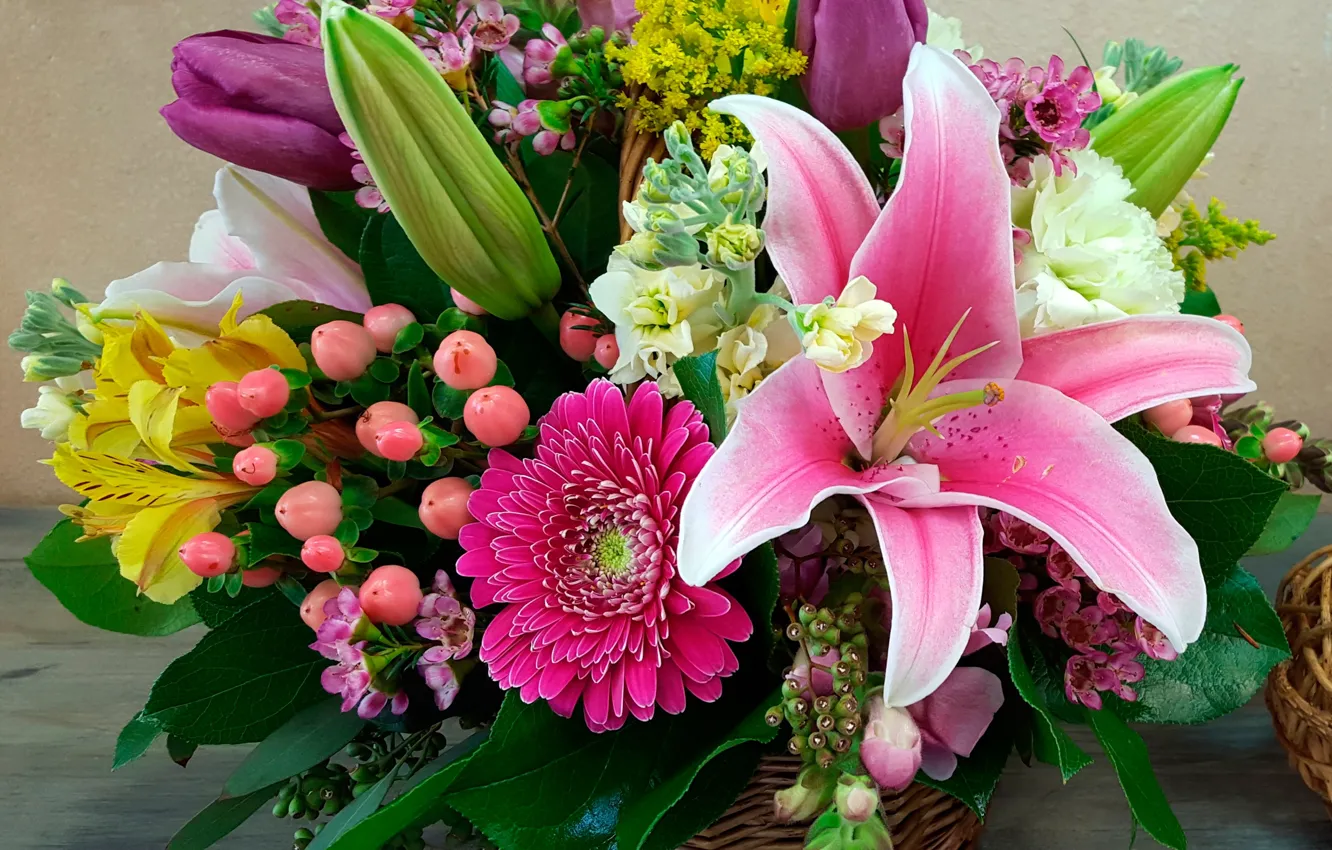 Photo wallpaper flowers, basket, Lily, bouquet, gerbera