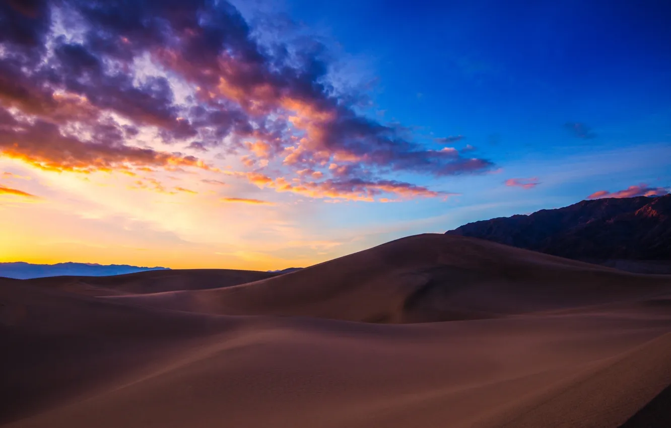 Photo wallpaper dawn, desert, dunes